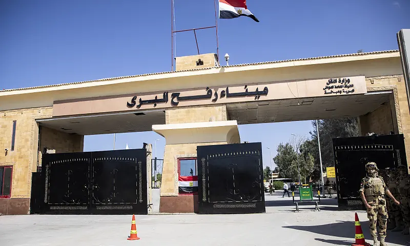 — فائل فوٹو: — فائل فوٹو: