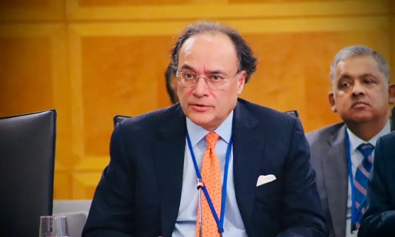 Minister for Finance Muhammad Aurangzeb, participates in the 15th V20 Ministerial Dialogue on &ldquo;Cost of Capital, Debt & Growth Pathways&rdquo; held on the sidelines of the IMF&ndash;World Bank Annual Meetings in Washington DC. &mdash; X/@Financegovpk