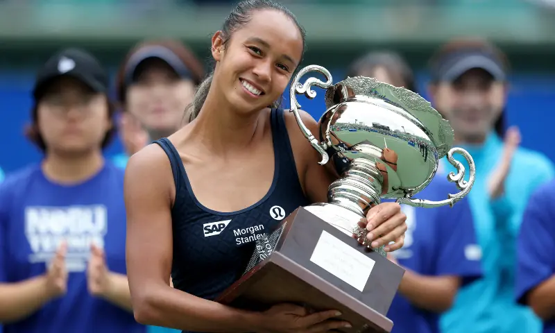 Canada&rsquo;s Leylah Fernandez poses with the winner&rsquo;s trophy after defeating Czech Republic&rsquo;s Tereza Valentova in their women&rsquo;s singles final match at the Japan Open tennis tournament in Osaka on October 19, 2025. &mdash; AFP