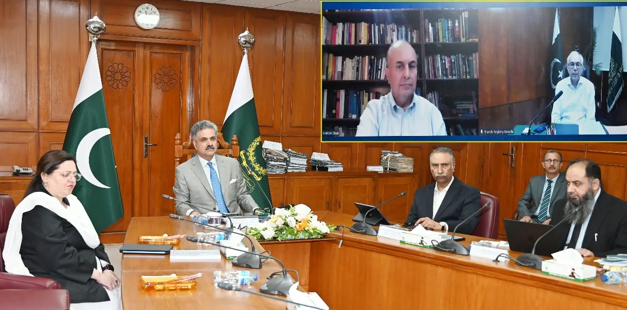 CJP Yahya Afridi chairs a meeting of the Supreme Judicial Council at Supreme Court on Oct 18, 2025, with LHC CJ Aalia Neelum and IHC CJ Sardar Muhammad Sarfraz Dogar present in person, and Justices Syed Mansoor Ali Shah and Munib Akhtar attending virtually. &mdash; SC