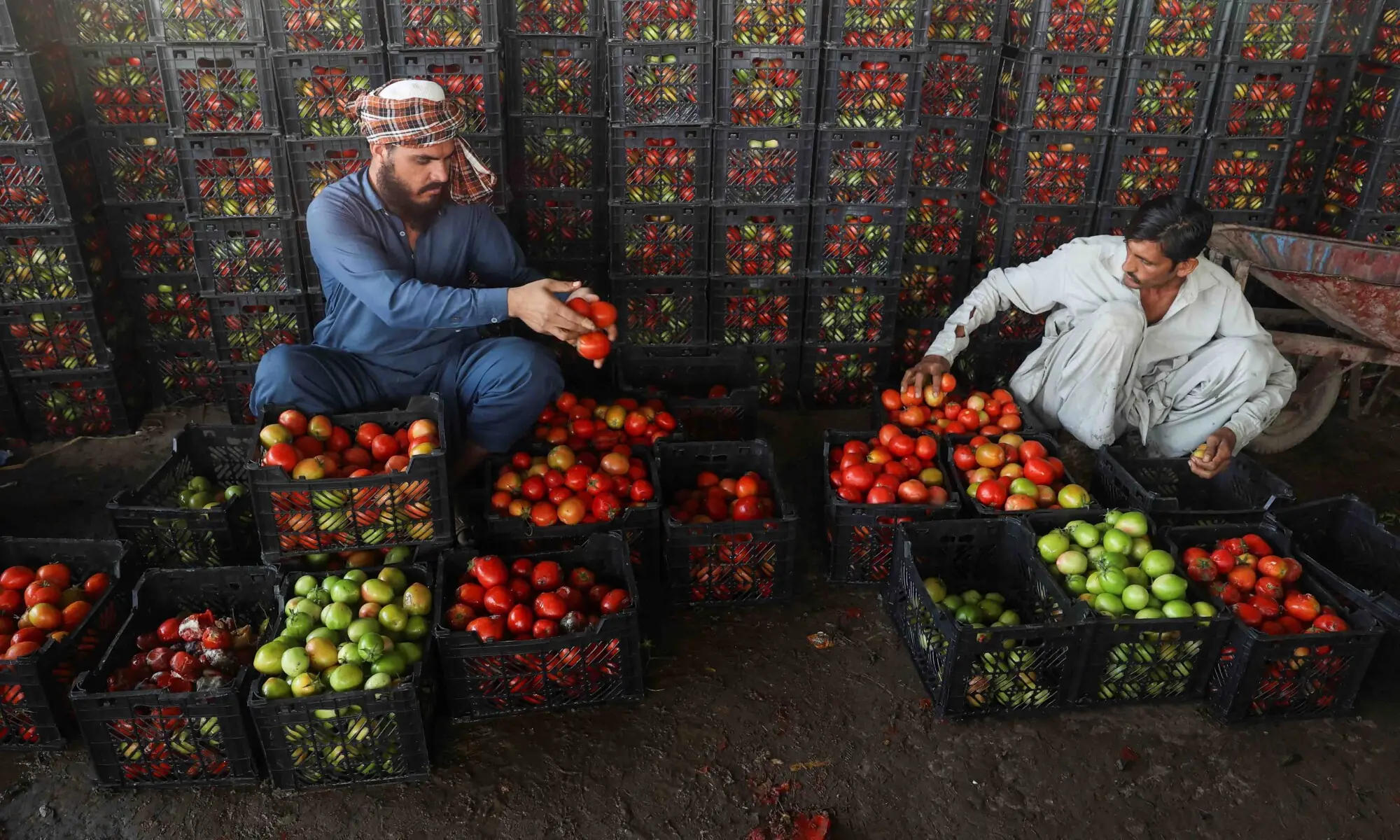 Customs clearance suspended at Pak-Afghan border crossings
