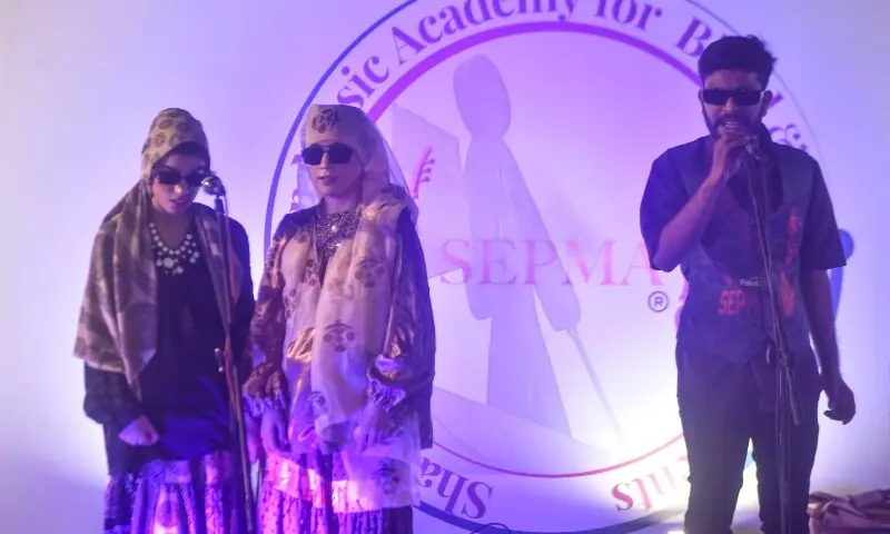 Blind students of Ida Rieu sing a song &lsquo;We Sense&rsquo;. &mdash;  Fahim Siddiqi / White Star