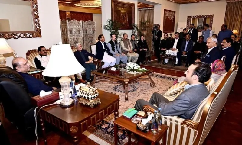 A PPP delegation from Azad Jammu and Kashmir calls on President Asif Ali Zardari in Islamabad on October 25. Bilawal Bhutto-Zardari, the party&rsquo;s chairman, is also seen. &mdash; White Star
