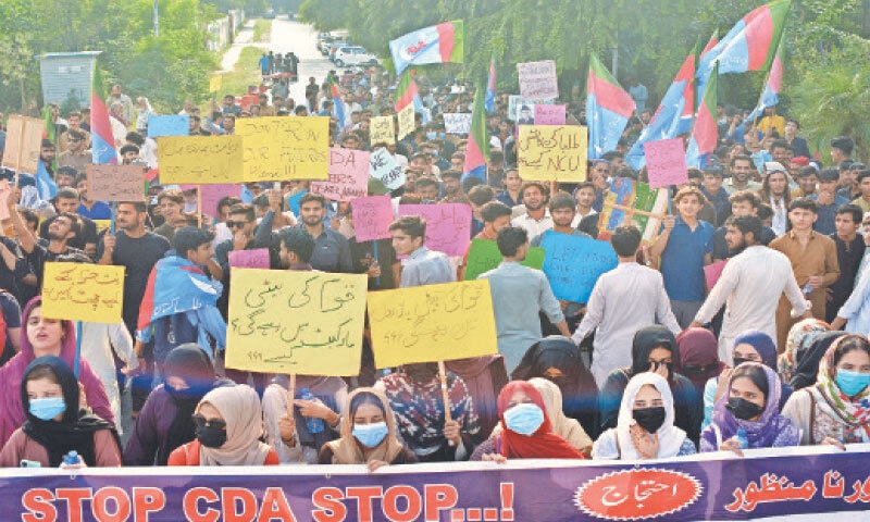 Students protest against closure of hostels in residential areas outside National Press Club in Islamabad on Wednesday. &mdash; White Star