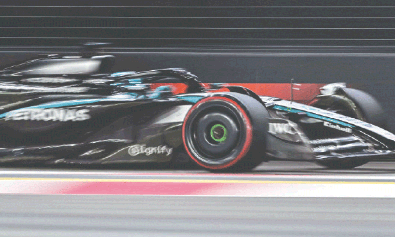 SINGAPORE: Mercedes&rsquo; George Russell of Britain drives during the qualifying session for the Formula One Singapore Grand Prix at the Marina Bay Street Circuit on Saturday.&mdash;AFP