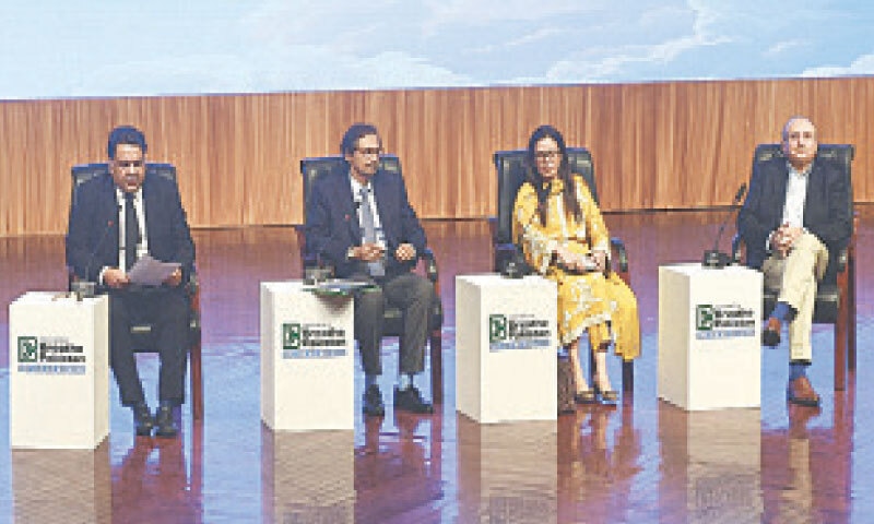 Senior lawyer Faisal Siddiqi moderates a discussion featuring superior court Justices Jawad Hassan, Ayesha Malik and Syed Mansoor Ali Shah.&mdash;Murtaza Ali / White Star