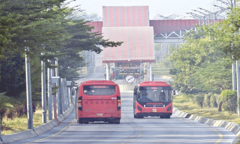 Metro buses resumed partial operations from Saddar in Rawalpindi to Faiz Ahmed Faiz stop on Tuesday. &mdash; White Star