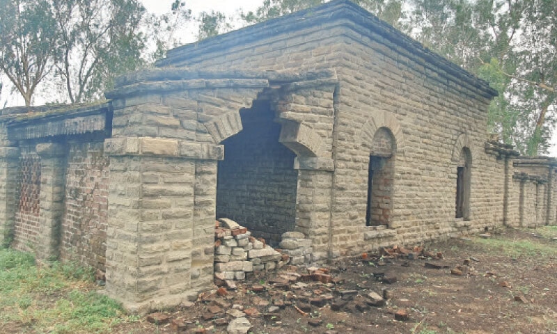 An official residence at Sohawa railway station, built with beautifully-carved stones during the British Raj, is a picture of neglect.