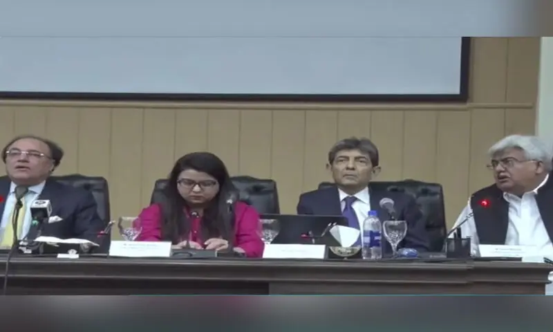 — فوٹو: ڈان نیوز — فوٹو: ڈان نیوز