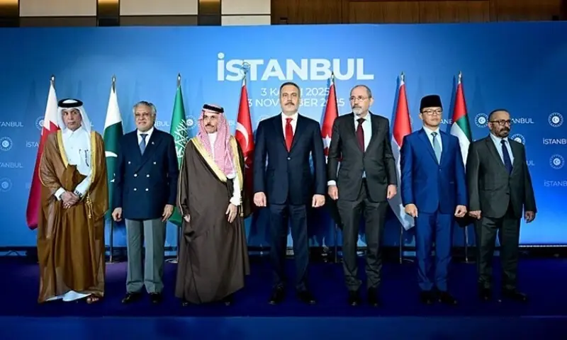 Muslim foreign ministers at a meeting on the Gaza ceasefire in Istanbul, Turkiye on Monday. &mdash; FO
