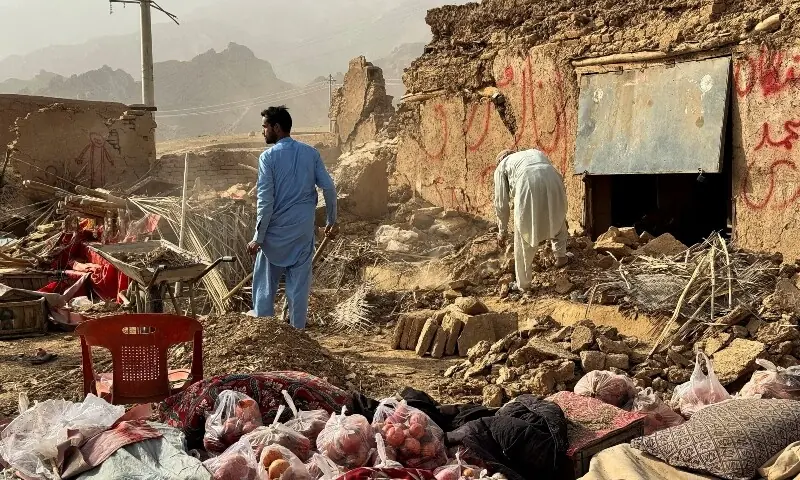 People search the debris of damaged buildings in the aftermath of an earthquake in Samangan province, Afghanistan, Nov 3. — Reuters People search the debris of damaged buildings in the aftermath of an earthquake in Samangan province, Afghanistan, Nov 3. — Reuters