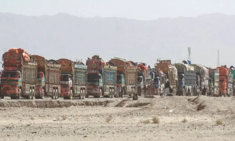 آئی ایس آئی کے سربراہ اور پاکستانی وفد کے کچھ ارکان استنبول سے روانہ ہوگئے ہیں — فوٹو: اے ایف پی آئی ایس آئی کے سربراہ اور پاکستانی وفد کے کچھ ارکان استنبول سے روانہ ہوگئے ہیں — فوٹو: اے ایف پی