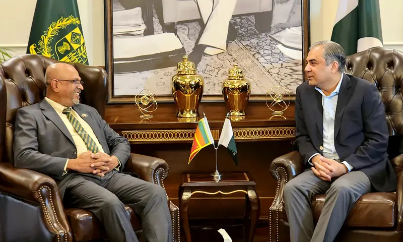 Interior Minister and Pakistan Cricket Board (PCB) Chairman Mohsin Naqvi meets with Sri Lankan High Commissioner Rear Admiral (R) Fred Seneviratne on Wednesday. &mdash; White Star/Tanveer Shahzad