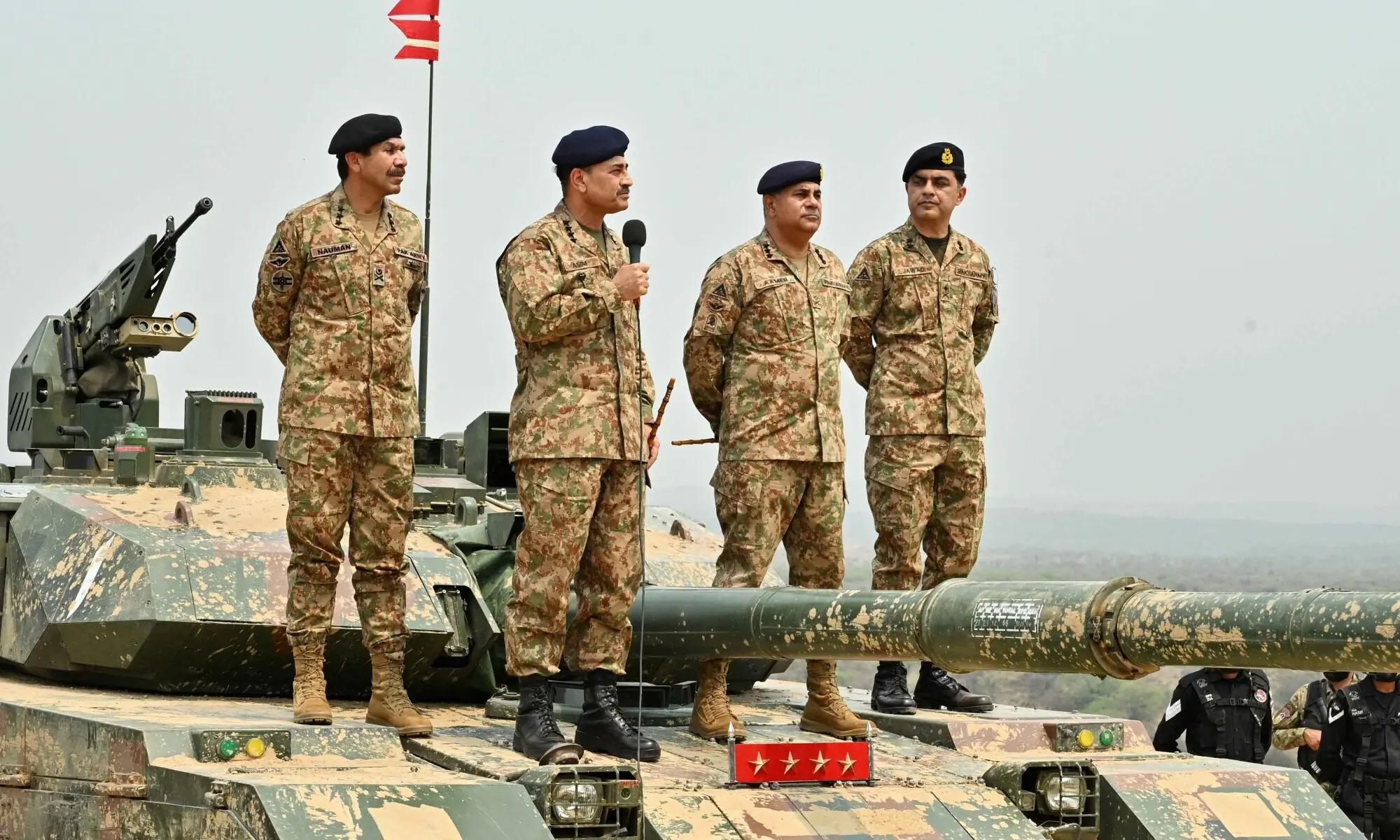 FILE PHOTO: Chief of Army Staff of Pakistan Asim Munir holds a microphone during his visit at the Tilla Field Firing Ranges (TFFR) to witness the Exercise Hammer Strike, a high-intensity field training exercise conducted by the Pakistan Army&rsquo;s Mangla Strike Corps, in Mangla, Pakistan May 1, 2025. Inter-Services Public Relations (ISPR)/Handout via REUTERS    THIS IMAGE HAS BEEN SUPPLIED BY A THIRD PARTY/File Photo