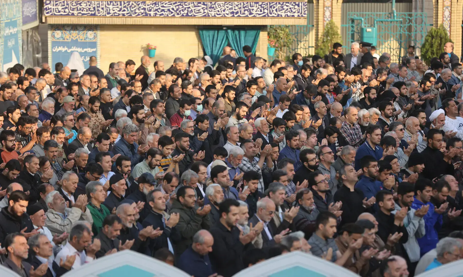 صدر مسعود پزشکیان نے خبردار کیا ہے کہ اگر سردیوں سے قبل بارش نہ ہوئی تو تہران کو خالی کرنا پڑ سکتا ہے — فوٹو: رائٹرز