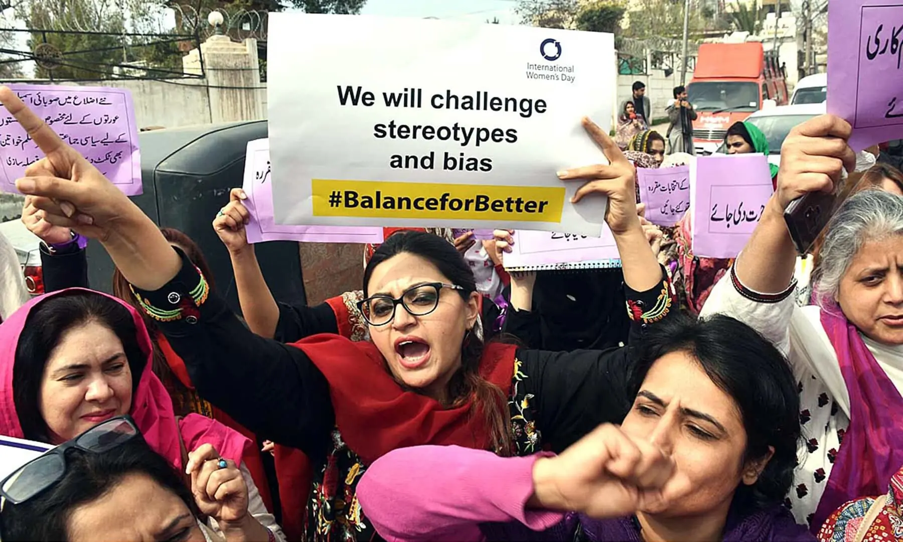 Activists participate in a walk to mark International Women&rsquo;s Day organised by the Aurat Foundation in Peshawar on March 8, 2019. &mdash; APP/File