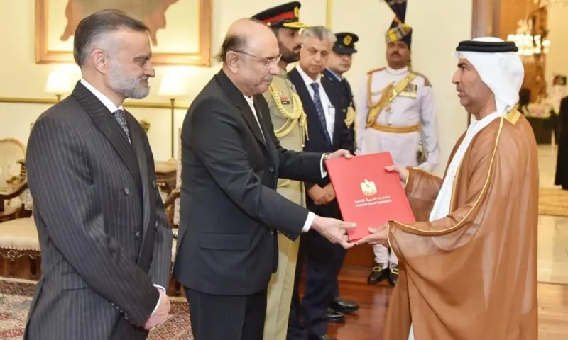 UAE Am&shy;&shy;bassador-designate Salem Mohammed Salem Al Bawab Al Zaabi presents his credentials to President Asif Ali Zardari.&mdash;PPI