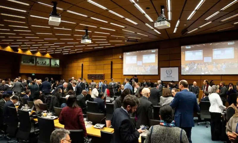 People arrive for the quarterly government meeting at IAEA headquarters in Vienna. —Reuters