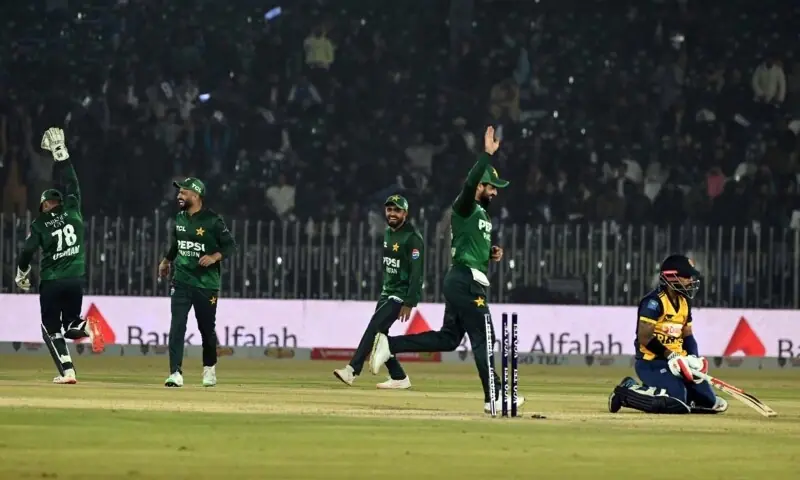 Pakistani players celebrates wicket of Sri Lankan batter Kusal Mendis during the T20I Tri-Nation Series match between Sri Lanka and Pakistan at Pindi Cricket Stadium, Rawalpindi on Saturday. &mdash; APP