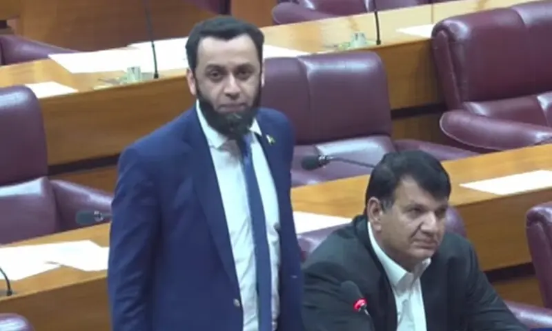 — فوٹو: ڈان نیوز — فوٹو: ڈان نیوز