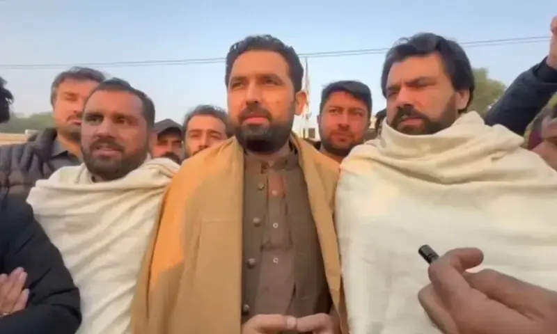 Khyber Pakhtunkhwa Chief Minister Sohail Afridi speaks on Friday morning after wrapping up an overnight sit-in outside Adiala jail. — Screenshot via PTI livestream Khyber Pakhtunkhwa Chief Minister Sohail Afridi speaks on Friday morning after wrapping up an overnight sit-in outside Adiala jail. — Screenshot via PTI livestream