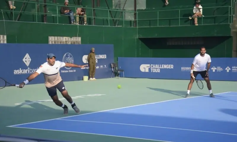Pakistan’s doubles pair of Aisam-ul-Haq Qureshi and Muzammil Murtaza playing against Turkiye’s Alp Horoz and Mart Alkaya in the semi-finals of ATP Challenger Cup. — Photo via Instagram/@pakistantennisfederation Pakistan’s doubles pair of Aisam-ul-Haq Qureshi and Muzammil Murtaza playing against Turkiye’s Alp Horoz and Mart Alkaya in the semi-finals of ATP Challenger Cup. — Photo via Instagram/@pakistantennisfederation