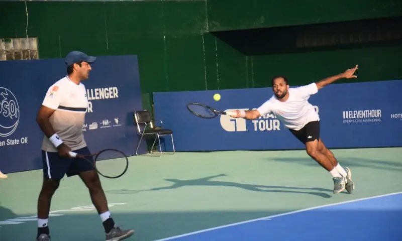 Pakistani duo Aisamul Haq Qureshi and Muzammil Murtaza in action at the PTF Tennis Complex. — Photo via Pakistan Tennis Federation Pakistani duo Aisamul Haq Qureshi and Muzammil Murtaza in action at the PTF Tennis Complex. — Photo via Pakistan Tennis Federation