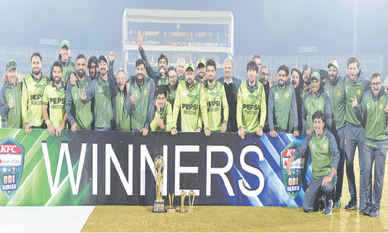 PAKISTAN players celebrate with the series trophy after beating Sri Lanka in the third One-day International at the Rawalpindi Cricket Stadium on Sunday.—Tanveer Shahzad/White Star PAKISTAN players celebrate with the series trophy after beating Sri Lanka in the third One-day International at the Rawalpindi Cricket Stadium on Sunday.—Tanveer Shahzad/White Star