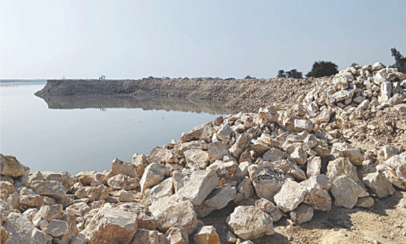 A view of the damaged T-Spur at Moria Loop Bund.&mdash;Dawn