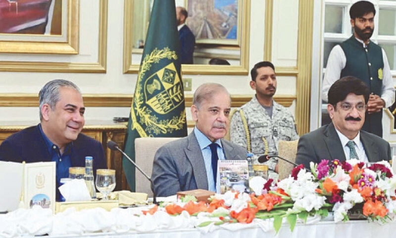 PM Shehbaz Sharif, Interior Minister Mohsin Naqvi and Sindh CM Murad Ali Shah attend a ceremony held in honour of visiting cricket teams.&mdash;PPI