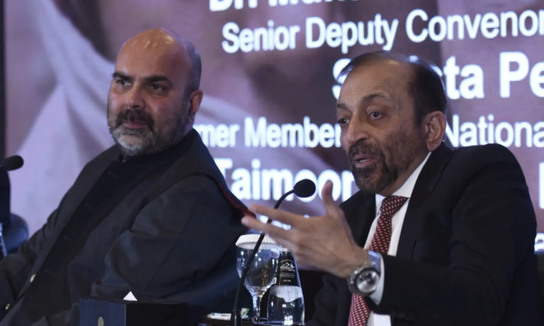 MQM-P leader Farooq Sattar speaks at the summit. — Tanveer Shahzad/White Star