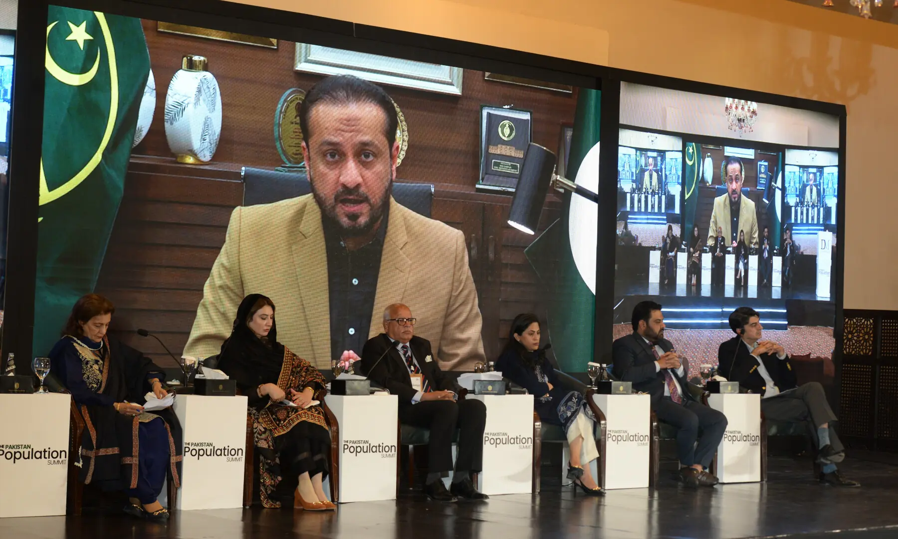 Punjab Health and Population Minister Khawaja Imran Nazir speaks at the summit. — Mohammad Asim/White Star