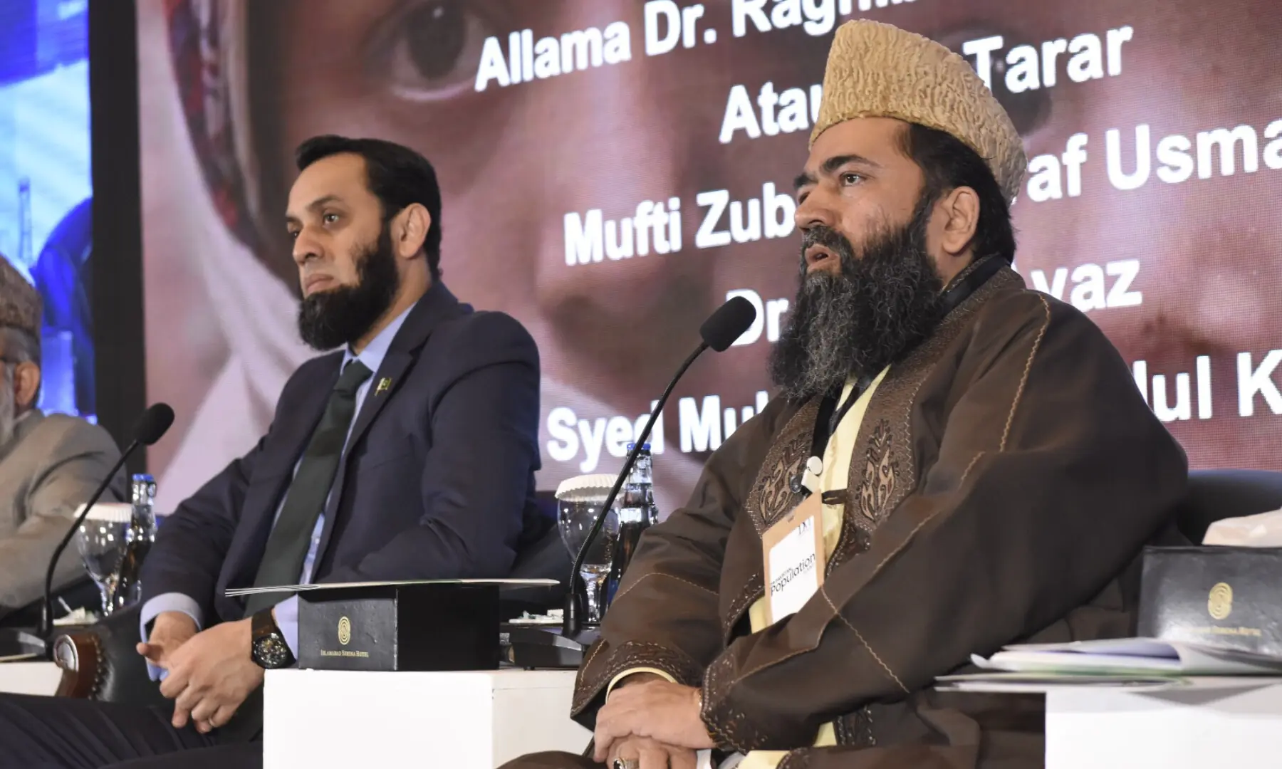 Chairman Ruet-i-Hilal Committee Abdul Khabeer Azad speaks at the summit. — Tanveer Shahzad / White Star