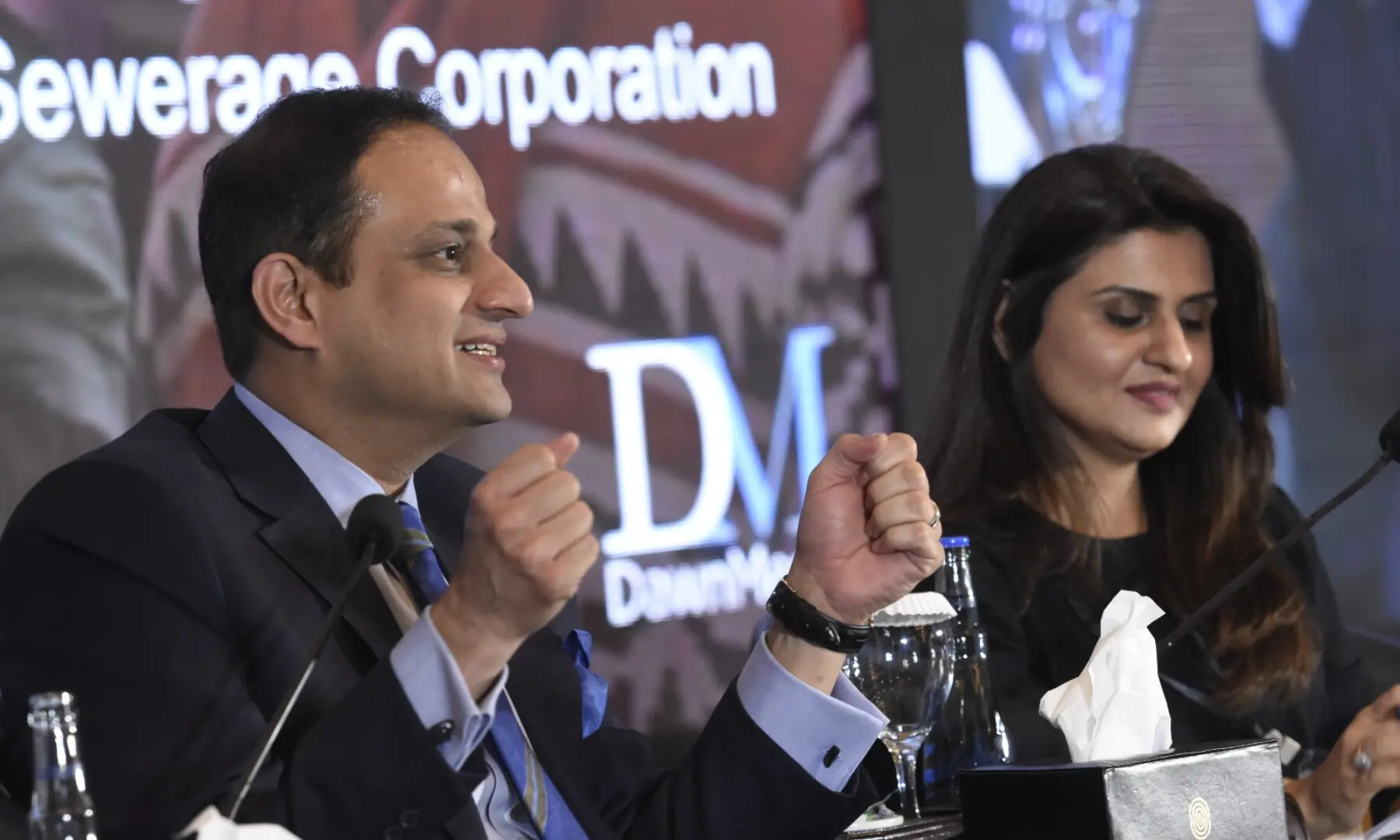 Karachi Mayor Murtaza Wahab speaks at the summit. — Tanveer Shahzad / White Star