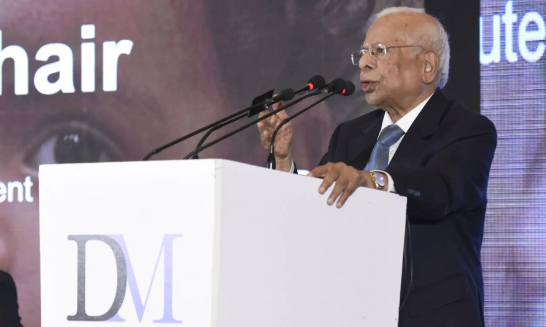 Dr Ishrat Husain speaks at the summit. — Tanveer Shahzad / White Star