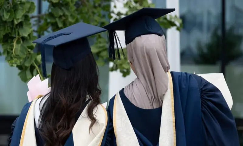 یونیورسٹی آف چیسٹر نے 2026 کی خزاں تک پاکستان سے داخلے معطل کر دیے ہیں۔ —فوٹو: بشکریہ فنانشل ٹائمز یونیورسٹی آف چیسٹر نے 2026 کی خزاں تک پاکستان سے داخلے معطل کر دیے ہیں۔ —فوٹو: بشکریہ فنانشل ٹائمز