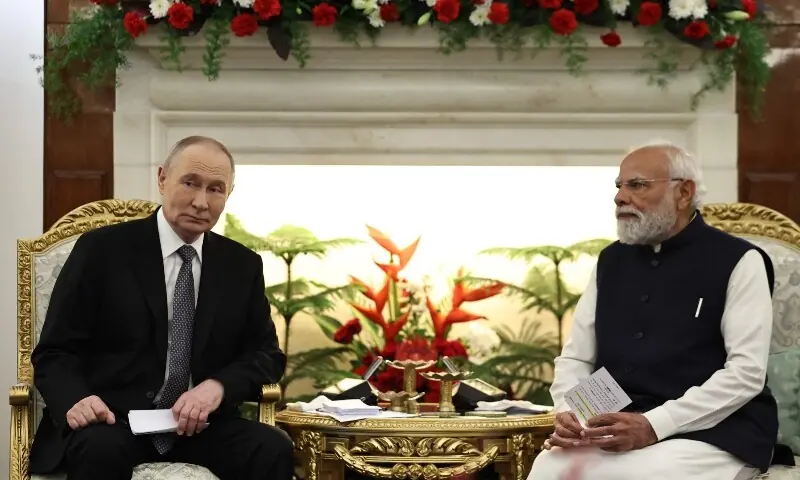 In this pool photograph distributed by the Russian state agency Sputnik, Russia&rsquo;s President Vladimir Putin and India&rsquo;s Prime Minister Narendra Modi hold talks at the Hyderabad House in New Delhi on December 5, 2025. &mdash;AFP