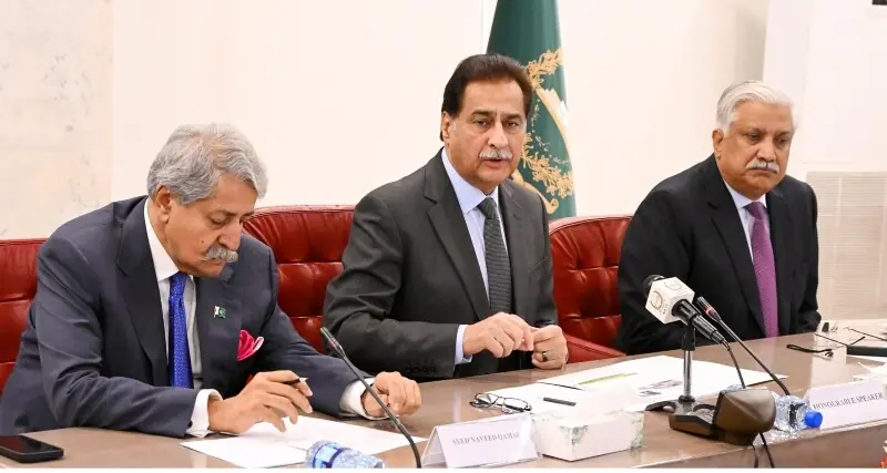 Chairman Water and Power Development (Wapda) Lt. Gen. (R) Muhammad Saeed called on National Assembly Speaker Sardar Ayaz Sariq at Parliment House on Dec 9. &mdash; PID
