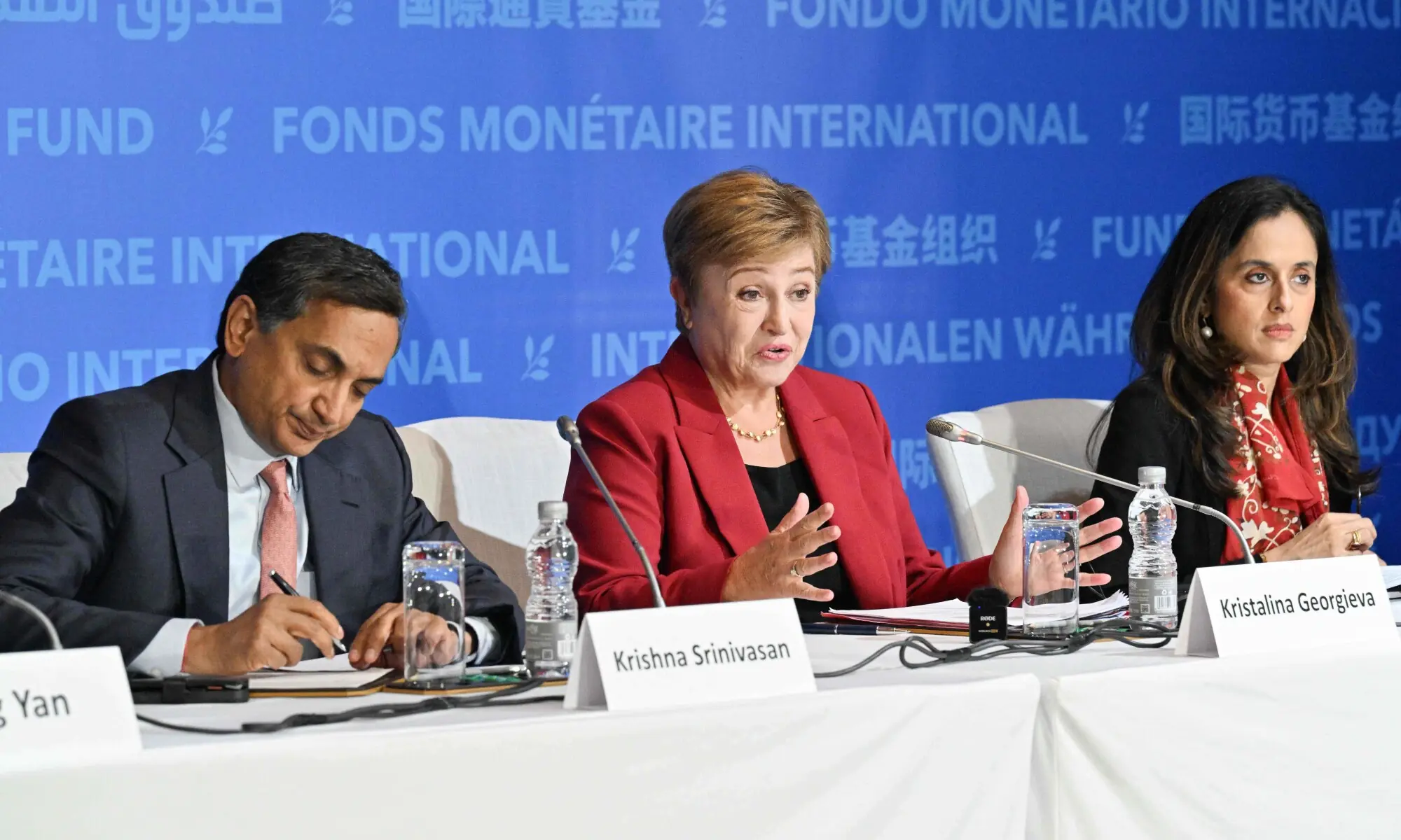 IMF chief urges China to curb exports, boost consumption - World - DAWN.COM