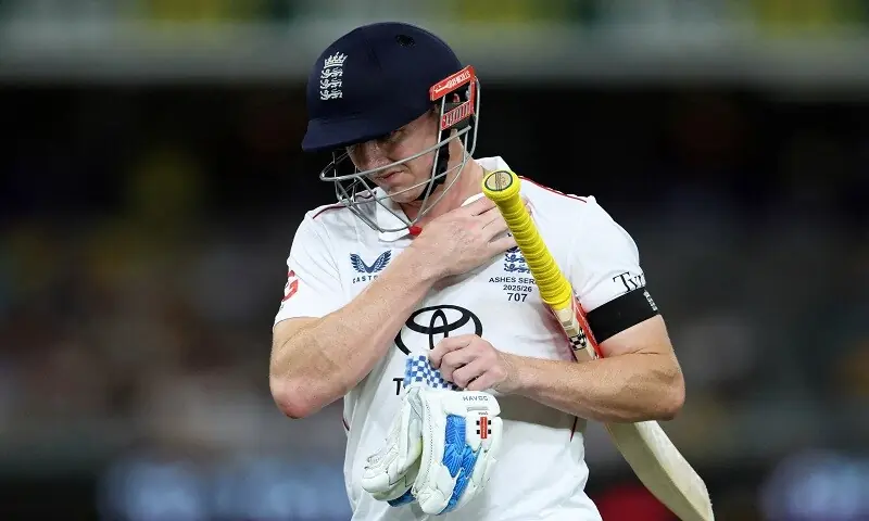 England’s Harry Brook walks after losing his wicket at the second Ashes Test in Brisbane on December 6, 2025.—Reuters England’s Harry Brook walks after losing his wicket at the second Ashes Test in Brisbane on December 6, 2025.—Reuters