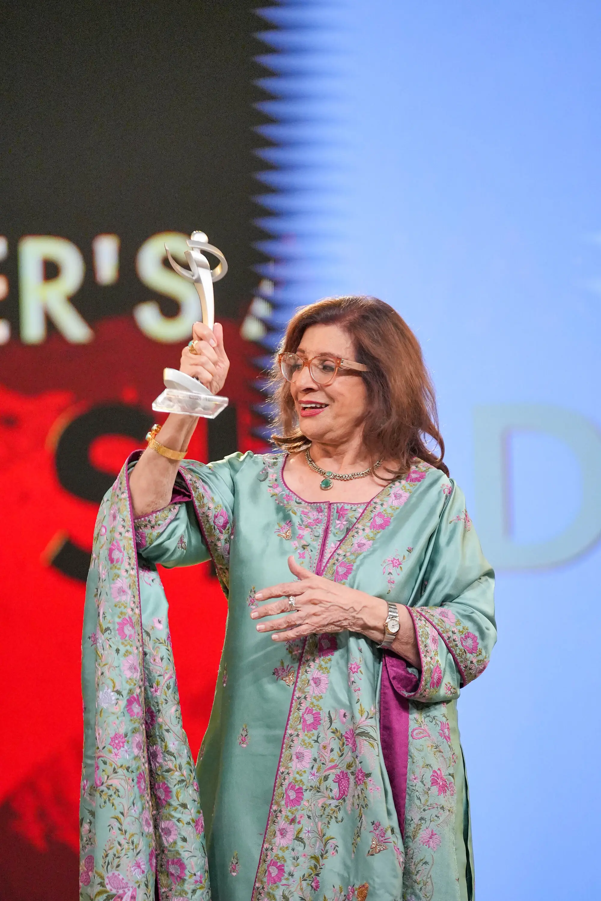  Sultana Siddiqui with her award 