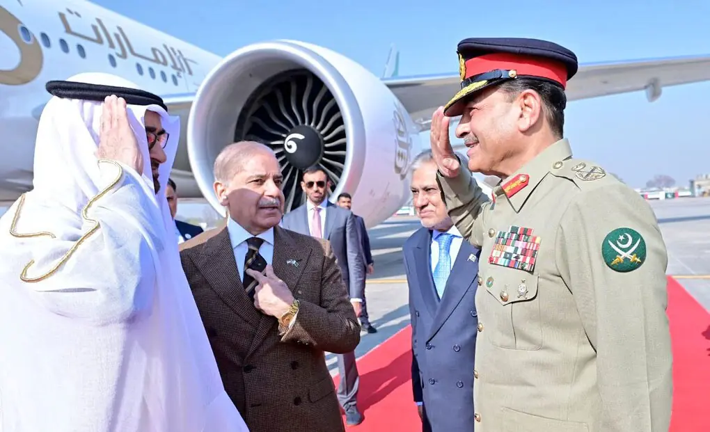 واضح رہے کہ صدر متحدہ عرب امارات کے دورہ پاکستان کے تناظر میں وفاقی دارالحکومت اسلام آباد میں مقامی سطح پر عام تعطیل کا اعلان کیا گیا ہے۔ فوٹو: سوشل میڈیا واضح رہے کہ صدر متحدہ عرب امارات کے دورہ پاکستان کے تناظر میں وفاقی دارالحکومت اسلام آباد میں مقامی سطح پر عام تعطیل کا اعلان کیا گیا ہے۔ فوٹو: سوشل میڈیا