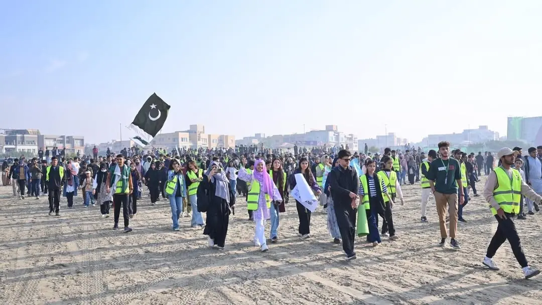 Gen Z is stepping up to clean Karachi&rsquo;s beaches