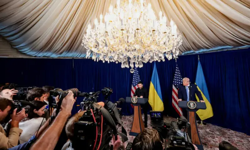 US President Donald Trump and Ukrainian President Volodymyr Zelensky hold a press conference after their lunch meeting at Trump&rsquo;s Mar-a-Lago club, in Palm Beach, Florida, US, December 28, 2025. &mdash; REUTERS