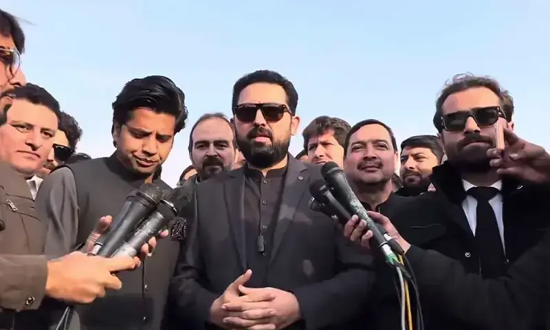 Khyber Pakhtunkhwa Chief Minister Sohail Afridi talks to the media outsde Adiala jail on Dec 4. — DawnNewsTV Khyber Pakhtunkhwa Chief Minister Sohail Afridi talks to the media outsde Adiala jail on Dec 4. — DawnNewsTV