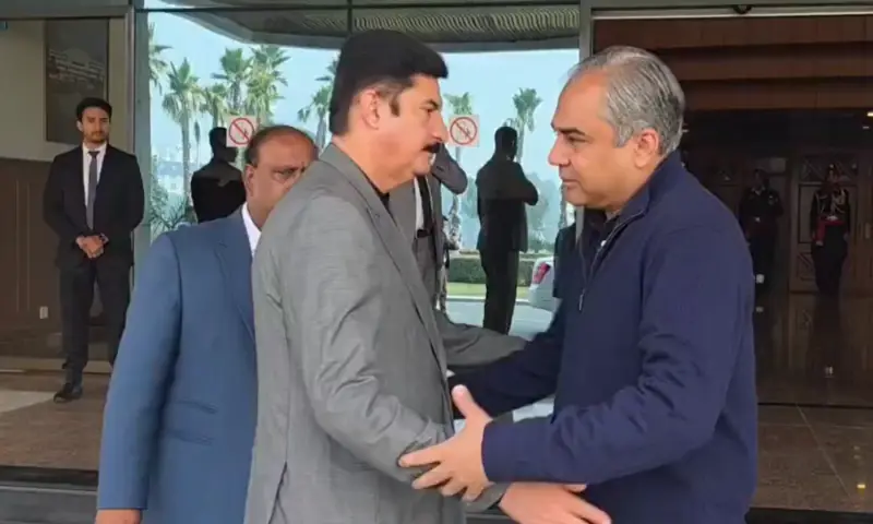 Federal Interior Minister Mohsin Naqvi meets KP Governor Faisal Karim Kundi on Dec 30. — MOIofficialGoP via X Federal Interior Minister Mohsin Naqvi meets KP Governor Faisal Karim Kundi on Dec 30. — MOIofficialGoP via X