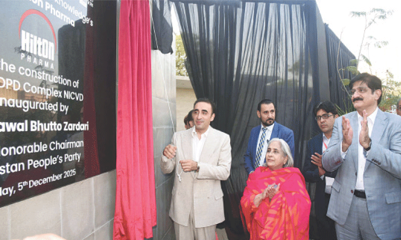 PPP Chairman Bilawal Bhutto-Zardari unveils the plaque, alongside Health Minister Azra Pechuho and Chief Minister Murad Ali Shah.—PPI PPP Chairman Bilawal Bhutto-Zardari unveils the plaque, alongside Health Minister Azra Pechuho and Chief Minister Murad Ali Shah.—PPI