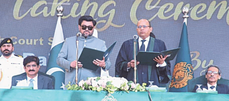  Sindh Governor Kamran Tessori administers the oath of office to Justice Zafar Ahmed Rajput, with Chief Minister Syed Murad Ali Shah and Senior Puisne Judge Justice Muhammad Iqbal Kalhoro seated alongside them, during a ceremony at Governor House. —Dawn 