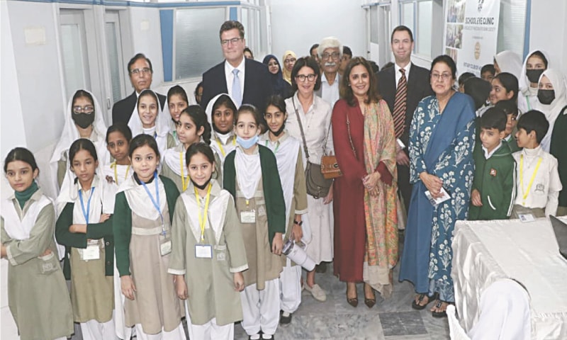 German Consul General Thomas Schultze poses with a group of students at PEBS Hospital.—Dawn German Consul General Thomas Schultze poses with a group of students at PEBS Hospital.—Dawn