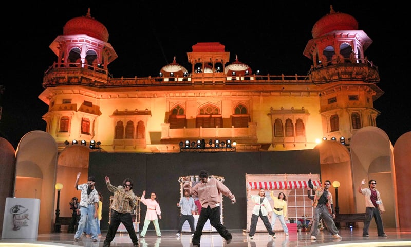 Hasan Raheem, Aashir Wajahat, Nayel Wajahat, Nehaal Naseem and Afusic perform at the 24th Lux Style Award at the Mohatta Palace | Photos courtesy: PH Solutions Hasan Raheem, Aashir Wajahat, Nayel Wajahat, Nehaal Naseem and Afusic perform at the 24th Lux Style Award at the Mohatta Palace | Photos courtesy: PH Solutions